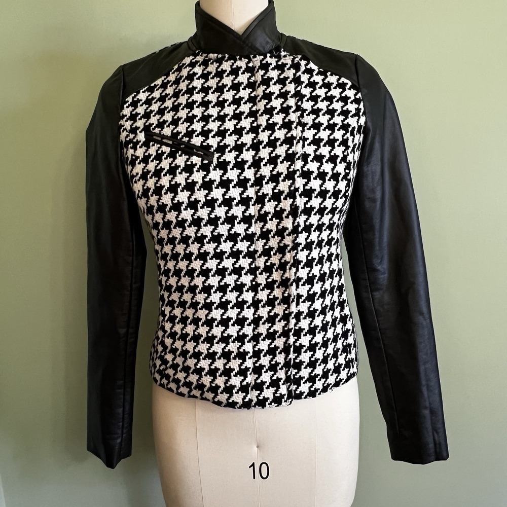 A New Approach a.n.a Womens Cropped Jacket Faux Leather Wool Black White Sz S‎